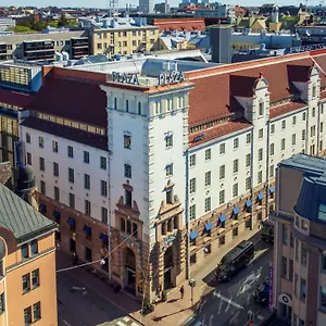 Radisson Blu Plaza Hotel, Отель